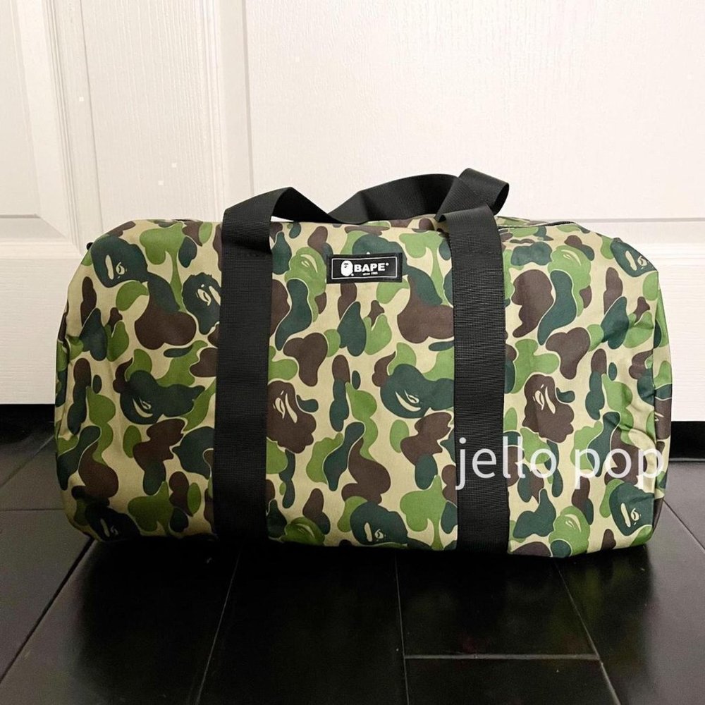 💚🤎 A bathing ape bape camo duffel gym travel bag